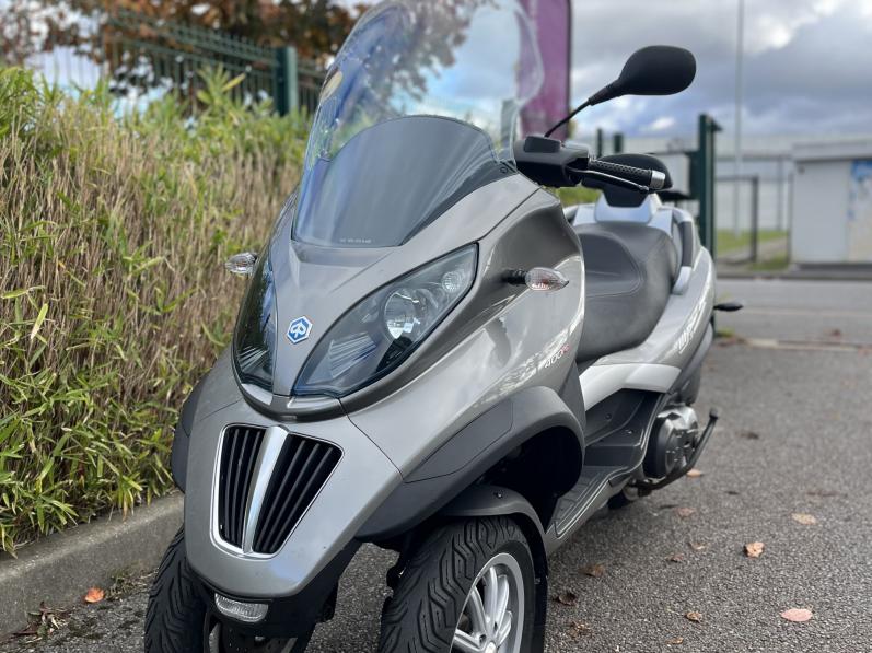 PIAGGIO MP3 400
